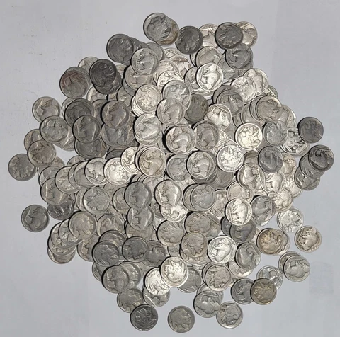 1914 P Buffalo Nickels thumbnail