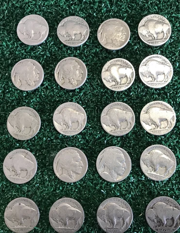 1930 P Buffalo Nickels thumbnail