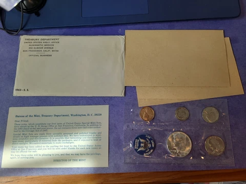 1965 US Coin Mint Sets thumbnail