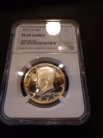 1971 D Kennedy Half Dollars thumbnail