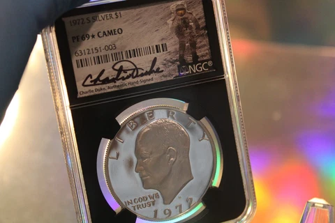 1972 Eisenhower Dollars thumbnail