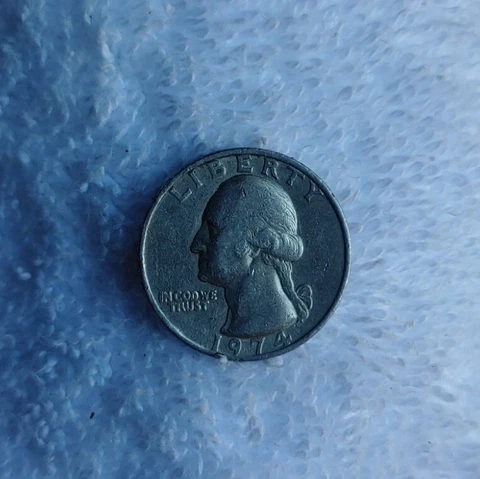 1974 D Washington Quarters thumbnail