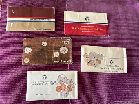 1985 US Coin Mint Sets thumbnail