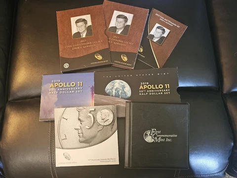 2002 US Modern Silver/Clad Commemorative Coins thumbnail