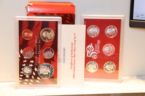 2005 Proof Coin Sets thumbnail