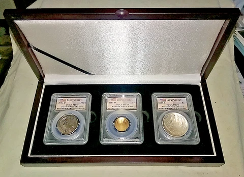 2014 US Modern Gold Commemorative Coins thumbnail