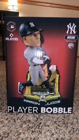 Aaron Judge Bobbleheads thumbnail