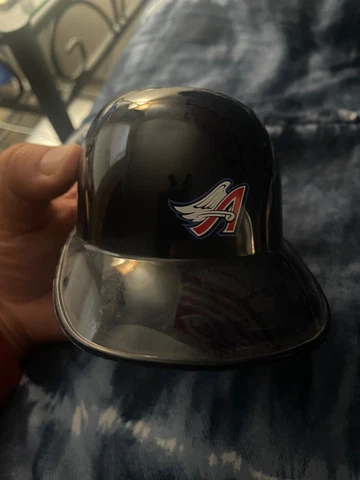 Anaheim Angels Helmets thumbnail