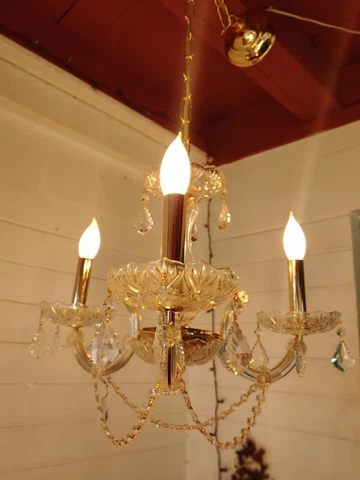 Antique American Chandeliers thumbnail