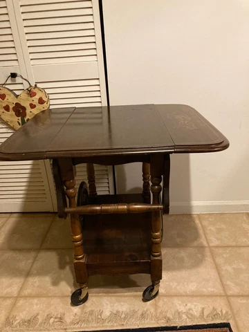 Antique American Drop Leaf Tables thumbnail