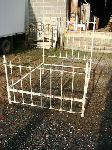 Antique Americana Beds thumbnail