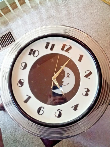 Antique Battery Backup Wall Clocks thumbnail