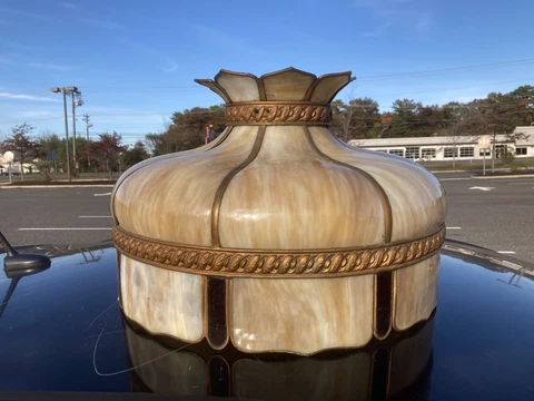 Antique Beige Chandeliers thumbnail