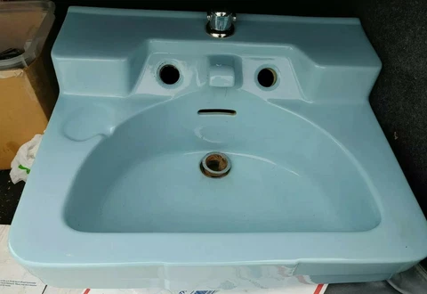 Antique Blue Sinks thumbnail