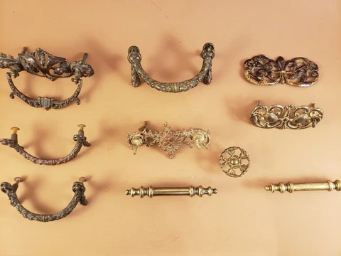 Antique Brass Drawer Knobs thumbnail
