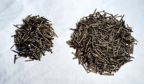 Antique Brass Round Nails thumbnail