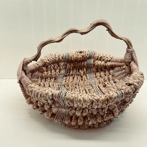 Antique Bread Baskets with Handle thumbnail