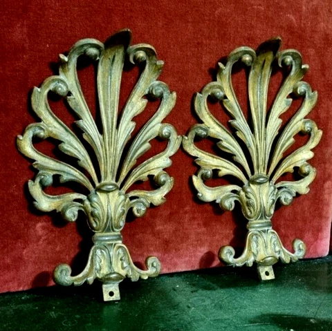 Antique Bronze Pediments thumbnail