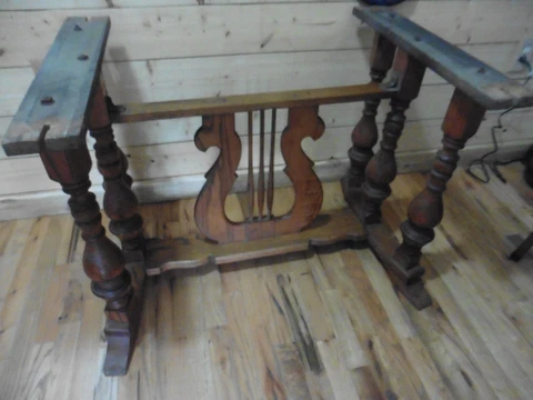 Antique Brown Accent Chairs thumbnail