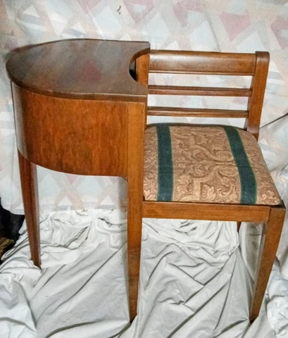 Antique Brown Benches thumbnail