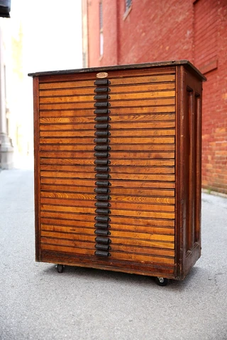 Antique Brown Cabinets thumbnail