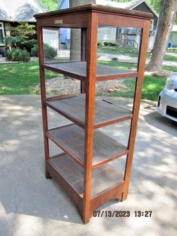 Antique Brown Display Cabinets thumbnail