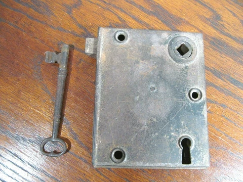 Antique Brown Door Locks thumbnail