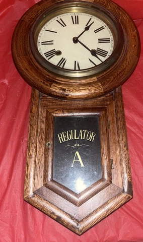 Antique Brown Regulator Wall Clocks thumbnail