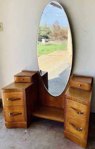 Antique Brown Vanities thumbnail
