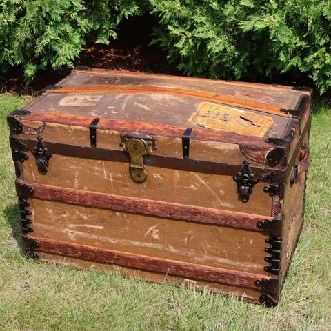 Antique Canvas Steamer Trunks thumbnail