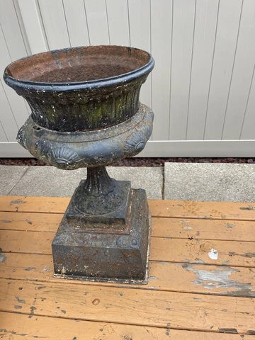 Antique Cast Iron Garden Urns thumbnail