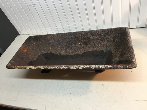 Antique Cast Iron Planters thumbnail