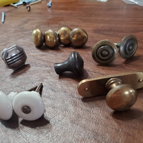Antique Ceramic Drawer Knobs thumbnail