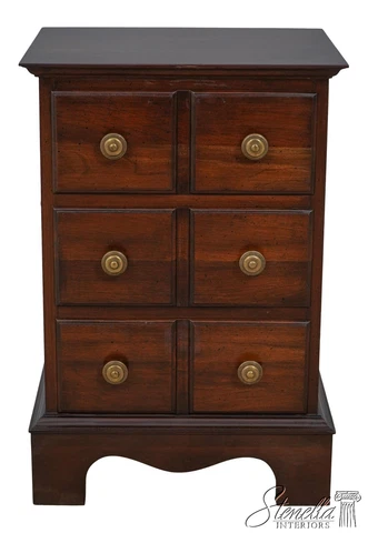 Antique Cherry Chest Of Drawers thumbnail