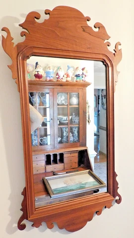 Antique Chippendale Mirrors thumbnail