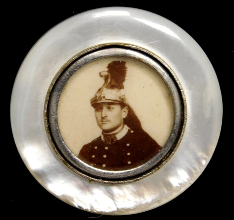 Antique Clear Sewing Buttons thumbnail