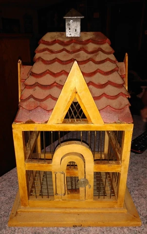 Antique Contemporary Bird Houses thumbnail