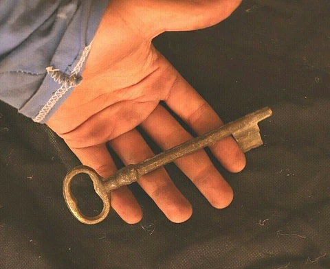 Antique Copper Skeleton Keys thumbnail
