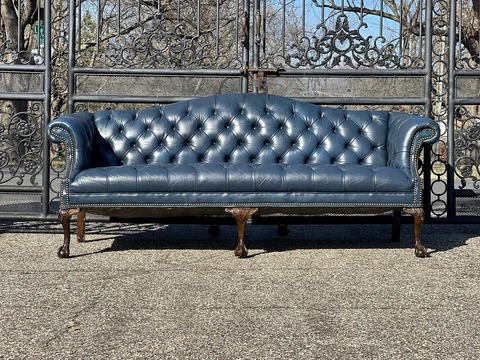 Antique Couches thumbnail