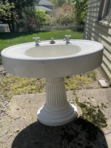 Antique Enamel Sinks thumbnail