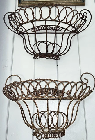 Antique Garden Urns thumbnail