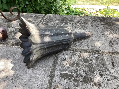 Antique Garden Urns thumbnail