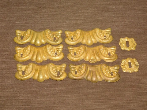 Antique Gold Backplates thumbnail
