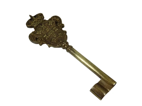 Antique Gold Skeleton Keys thumbnail
