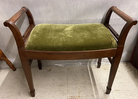 Antique Green Benches thumbnail