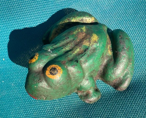 Antique Green Garden Statues thumbnail