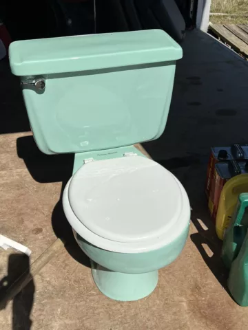 Antique Green Toilets - HiCollectors