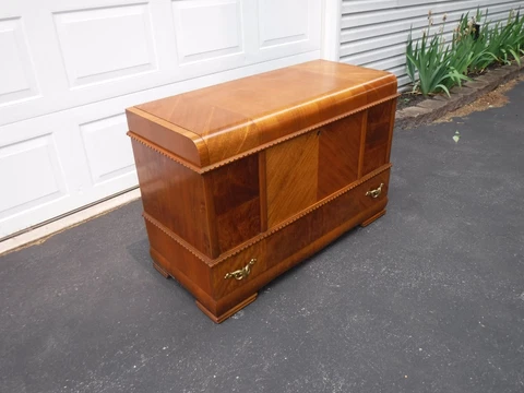 Antique Hope Chests thumbnail