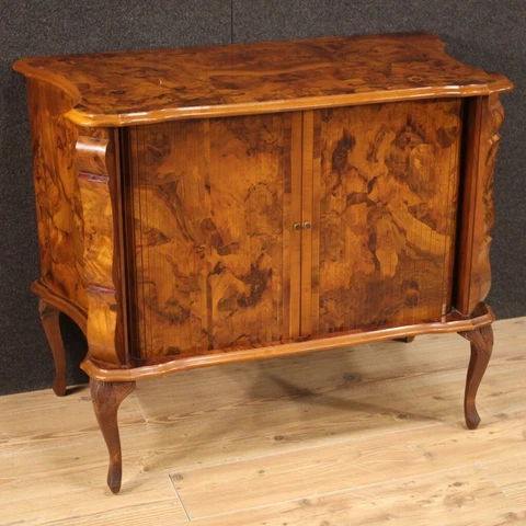 Antique Italian Sideboards thumbnail