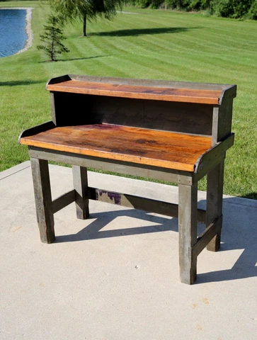 Antique Kitchen Tables thumbnail